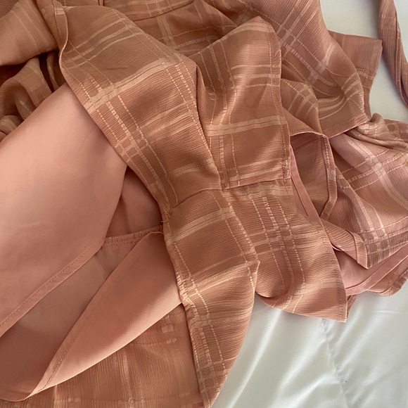 American Threads tiered ruffle romper in blush, XS, saints and secrets - Picture 6 of 8